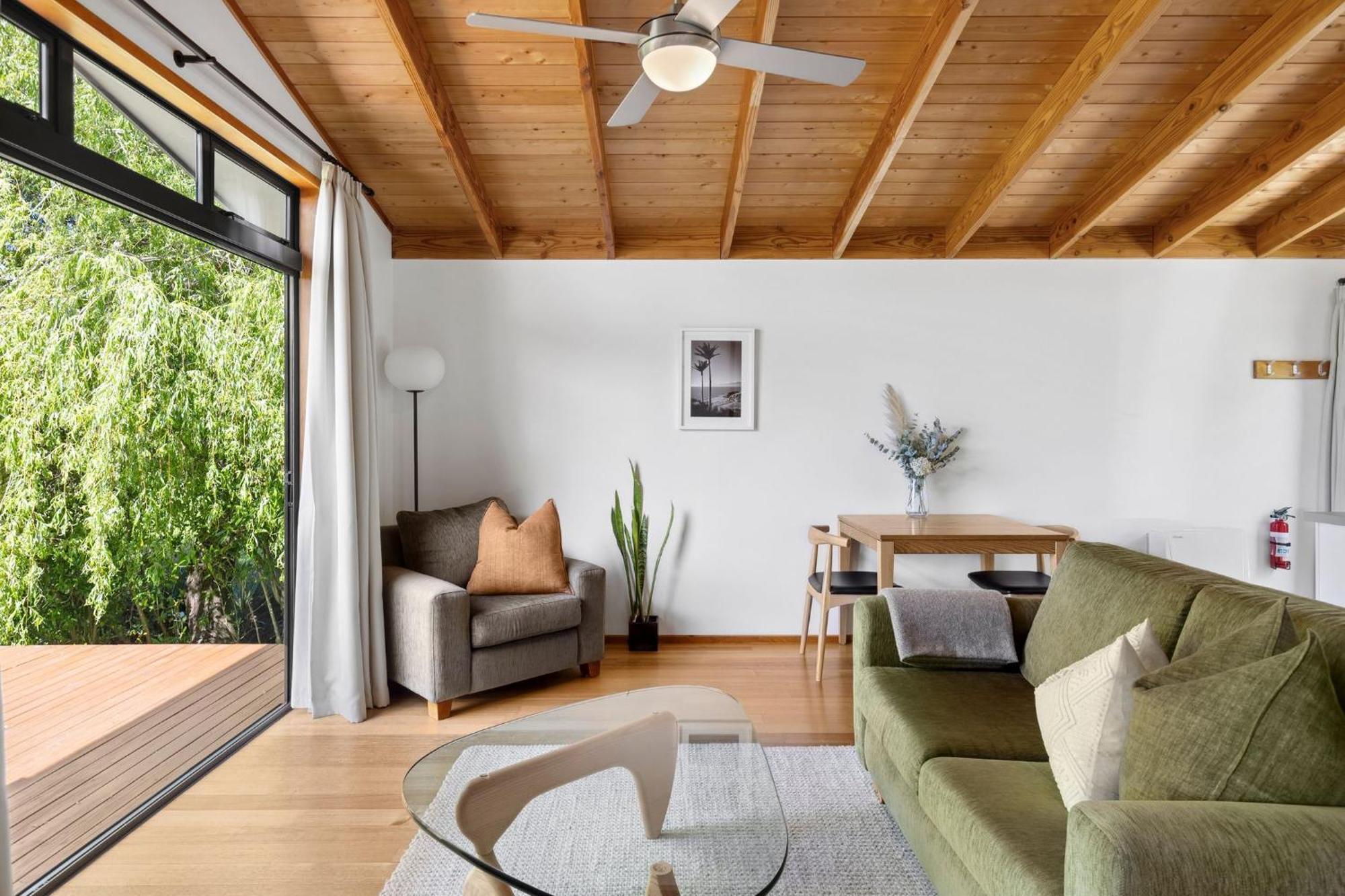Adrift In Golden Bay- Absolute Beachfront Villas (Adults Only) Collingwood Exteriör bild