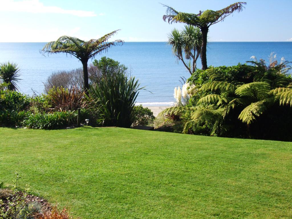 Adrift In Golden Bay- Absolute Beachfront Villas (Adults Only) Collingwood Exteriör bild
