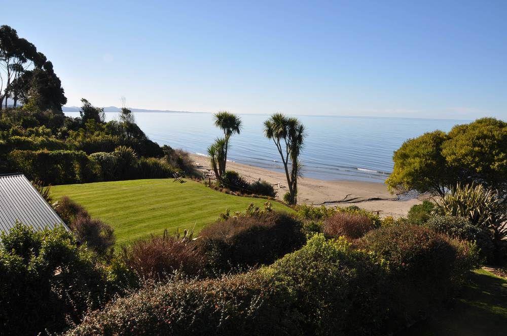 Adrift In Golden Bay- Absolute Beachfront Villas (Adults Only) Collingwood Exteriör bild