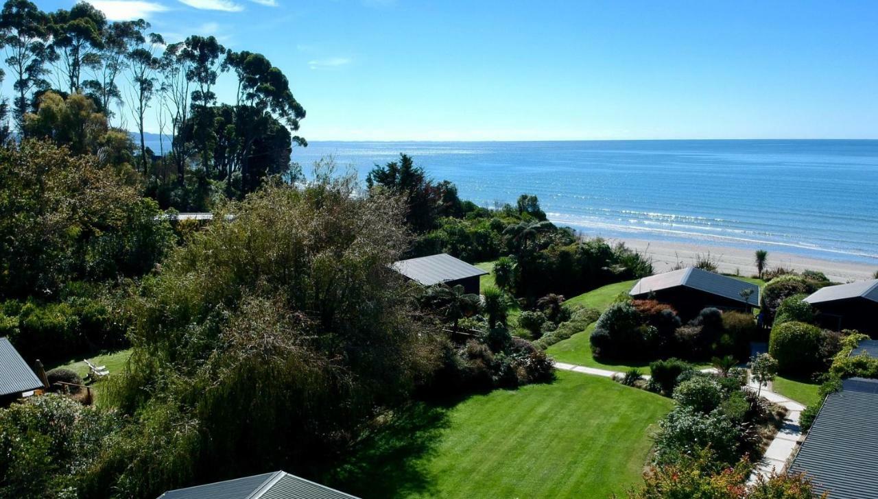 Adrift In Golden Bay- Absolute Beachfront Villas (Adults Only) Collingwood Exteriör bild